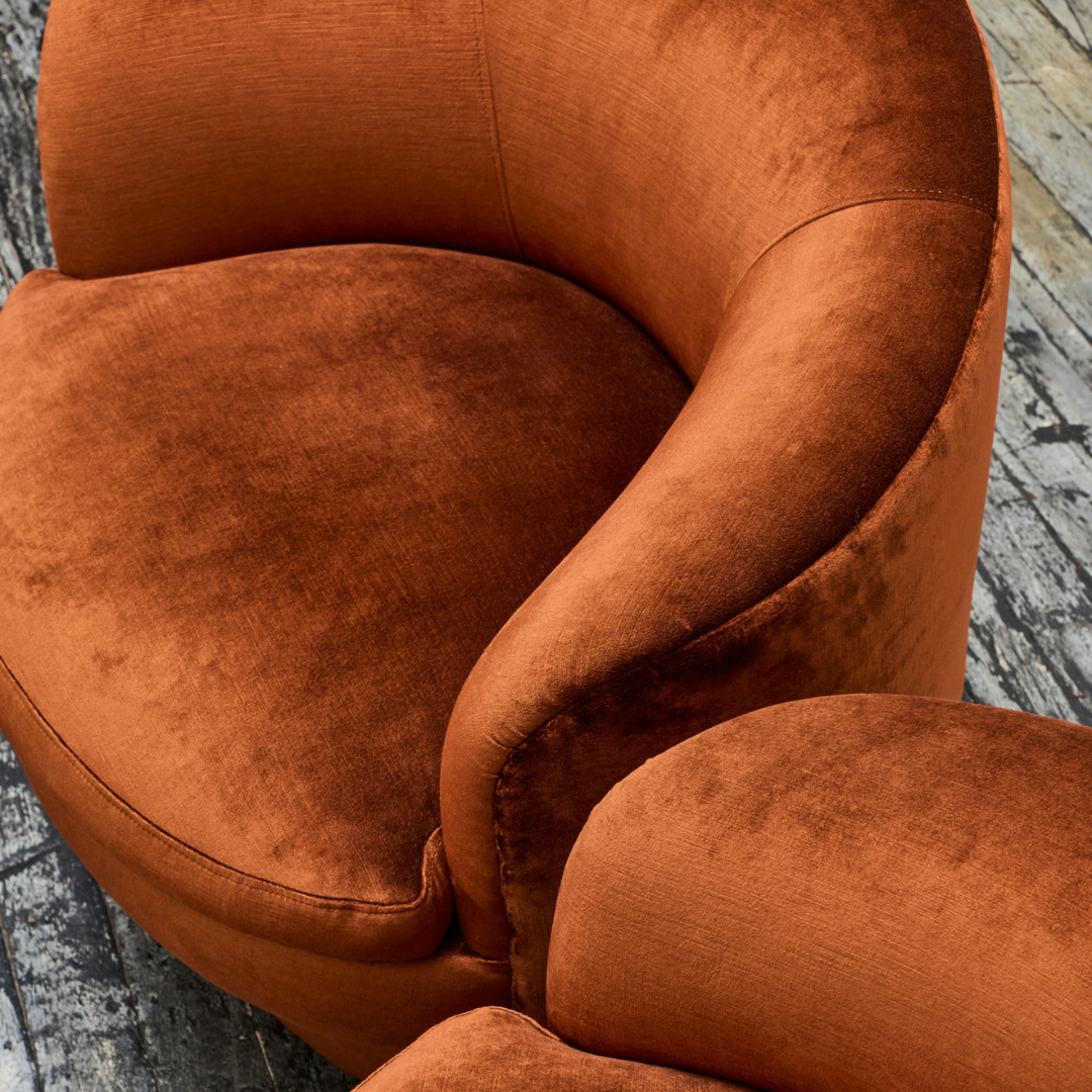 Curves Chair