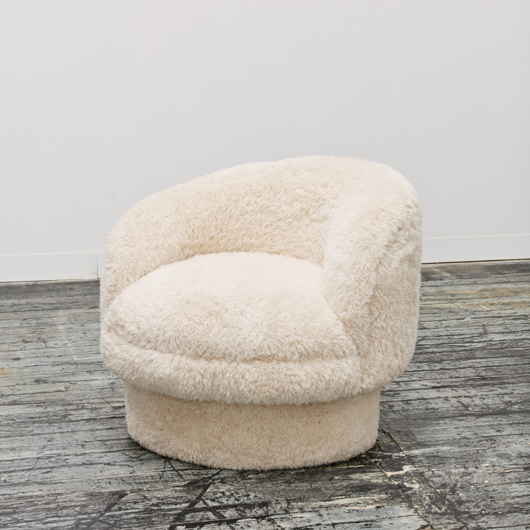 Curves Chair